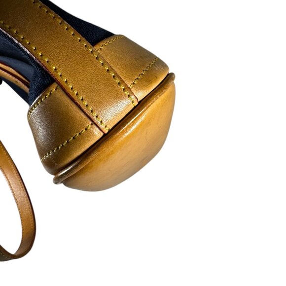 DOONEY AND BOURKE NWOT MINI TOTE BAG IN MINT CONDITION - Picture 8 of 14